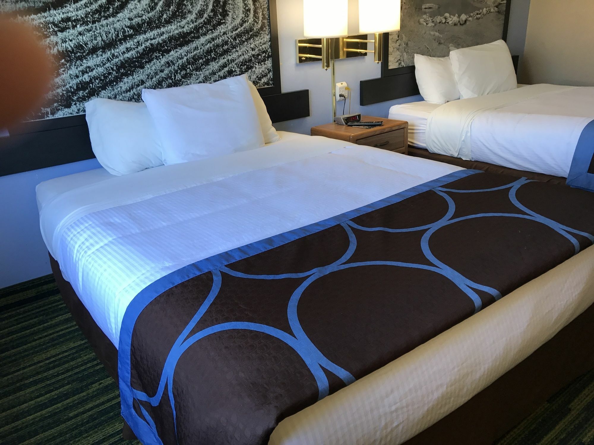 Boarders Inn & Suites By Cobblestone Hotels Waterloo Cedar Falls 外观 照片